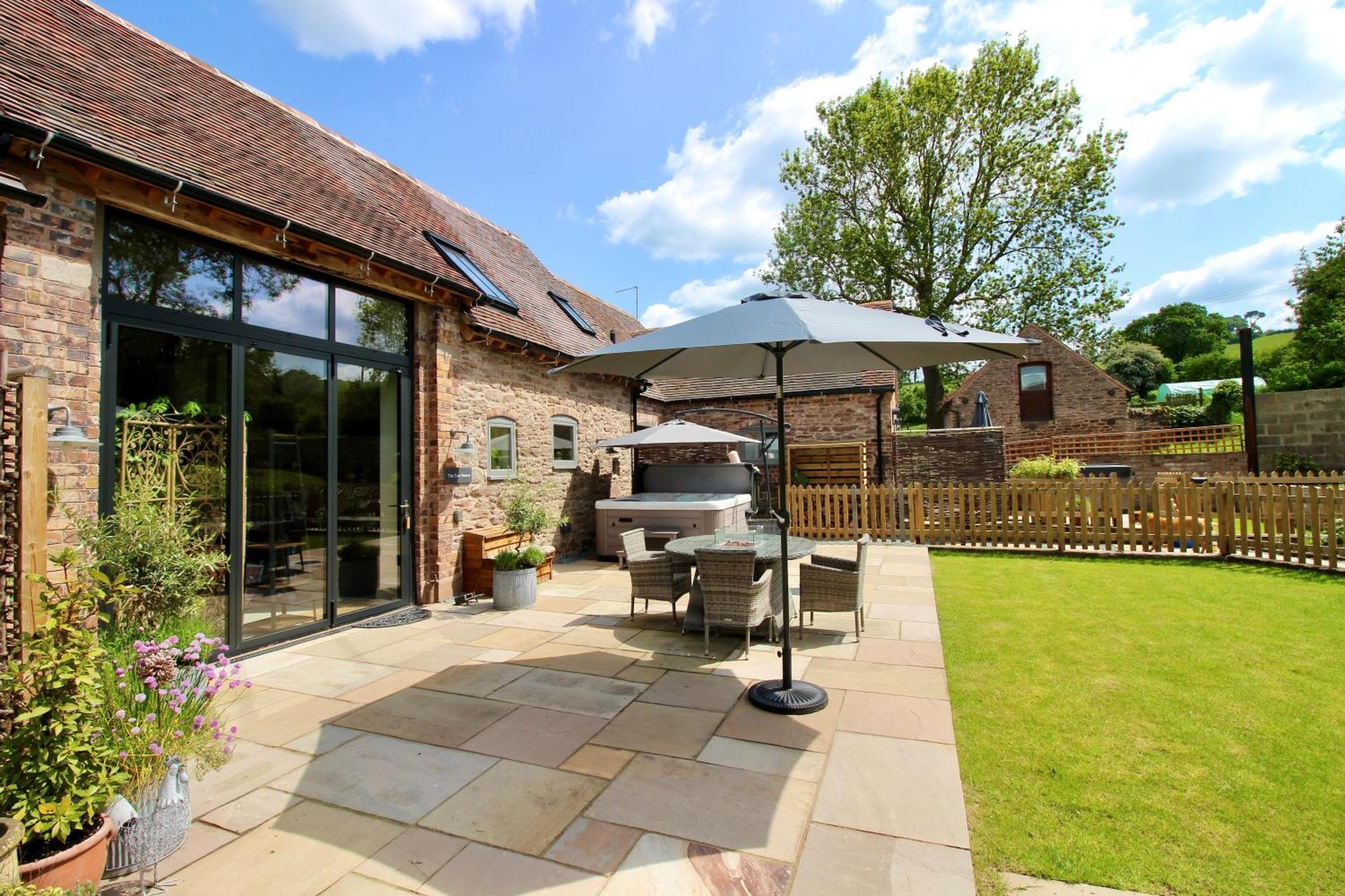 The Cart House - Beautiful Contemporary Barn - Hot Tub Apartment Bridgnorth Luaran gambar