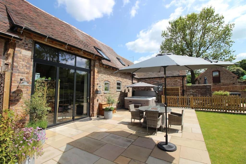 The Cart House - Beautiful Contemporary Barn - Hot Tub Apartment Bridgnorth Luaran gambar