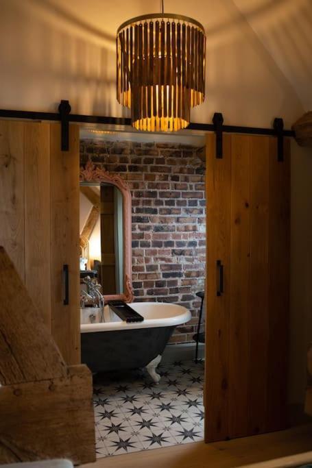 The Cart House - Beautiful Contemporary Barn - Hot Tub Apartment Bridgnorth Luaran gambar