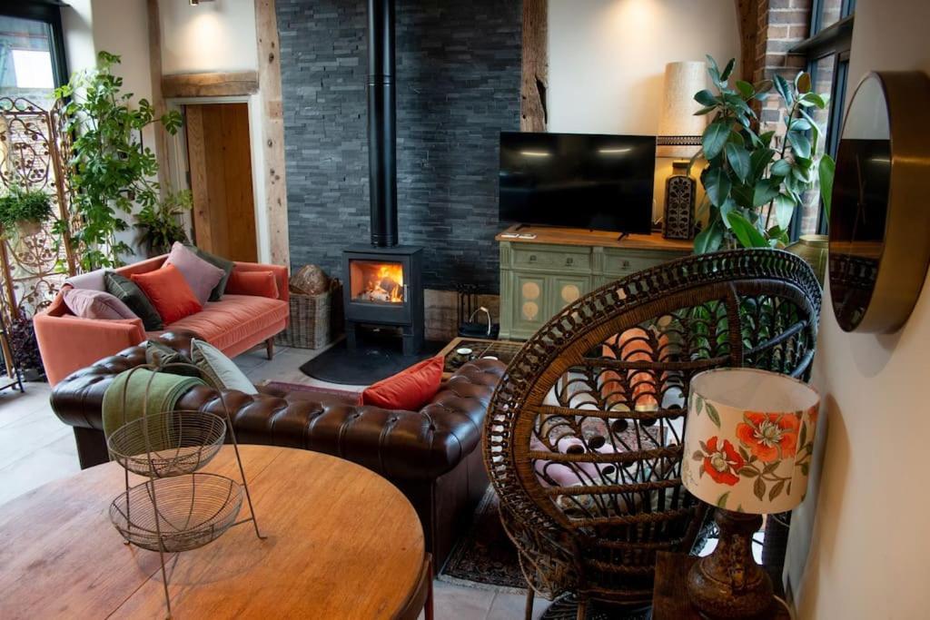 The Cart House - Beautiful Contemporary Barn - Hot Tub Apartment Bridgnorth Luaran gambar